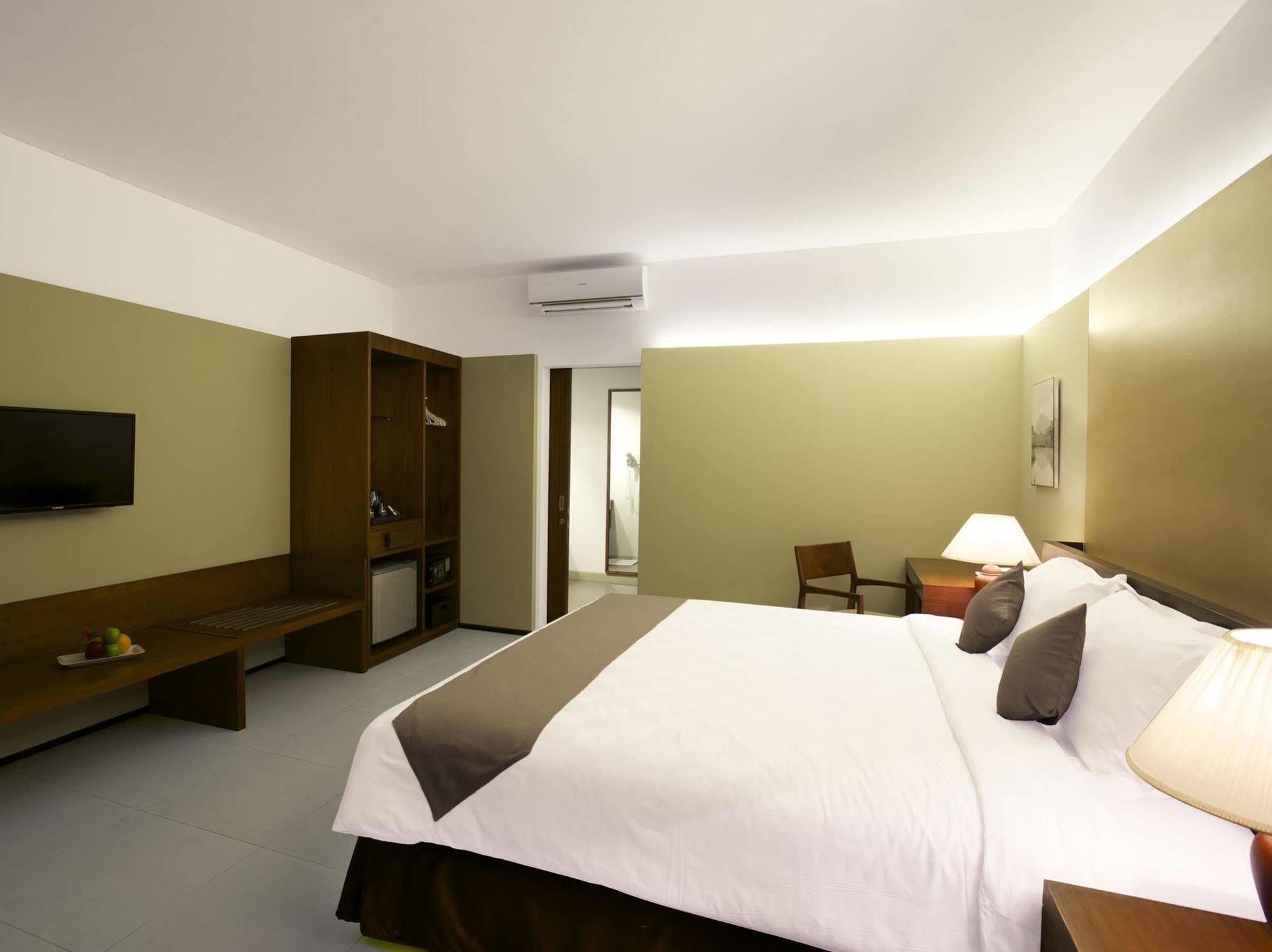 Hotel Neo+ Green Savana Sentul City Bogor Zewnętrze zdjęcie